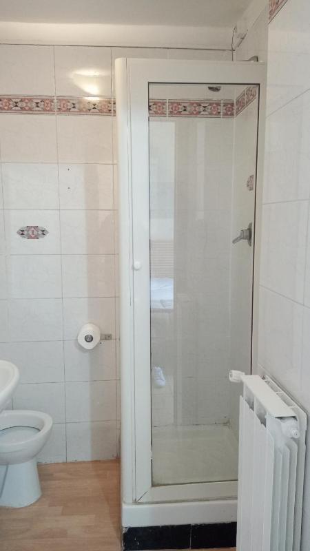 Double/Twin Room image 3