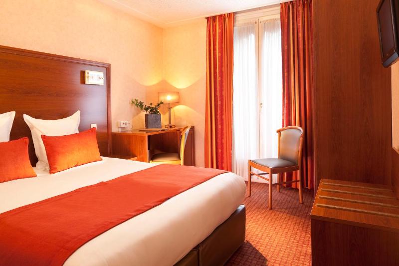 Classic Double Room image 1