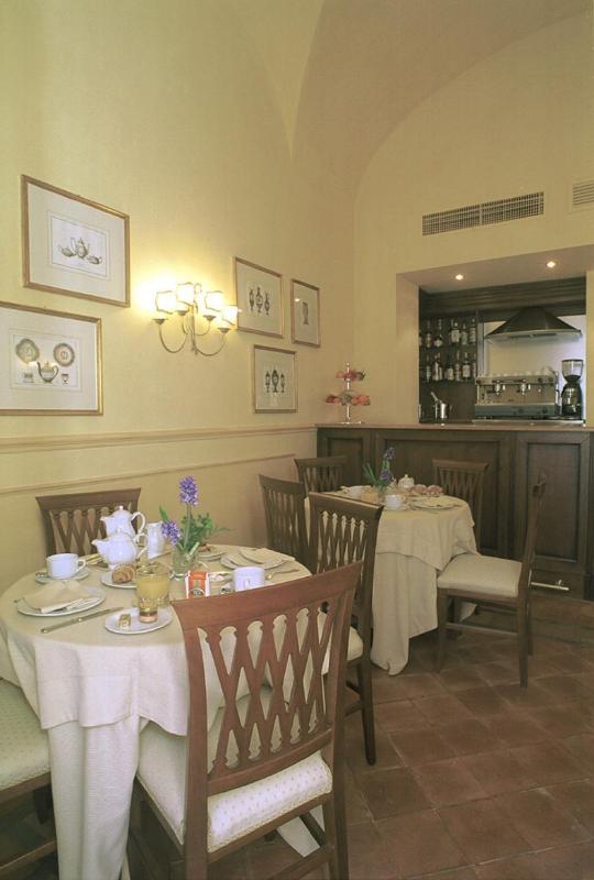 Hotel La Ville - image 22