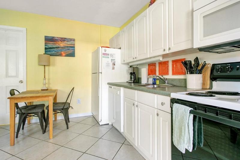 Five Palms Vacation Rentals- Daily - Weekly - Monthly - image 31