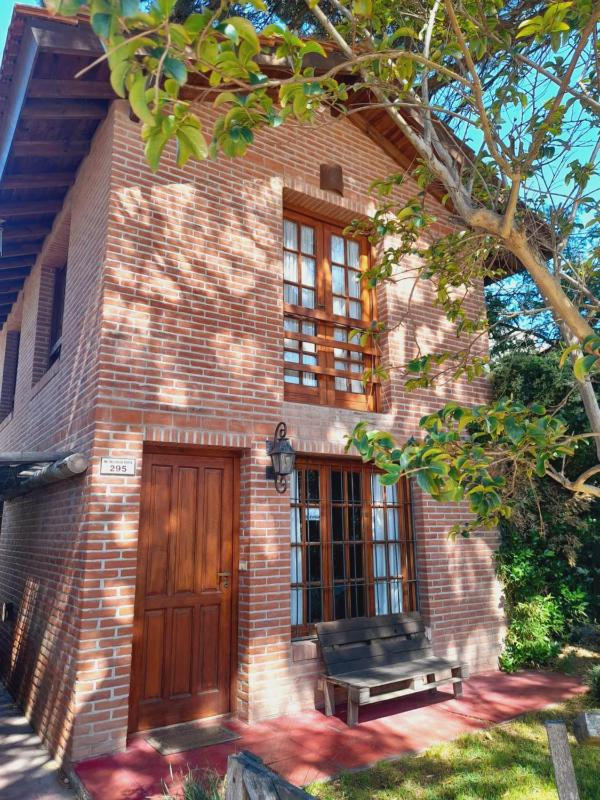 La Maga Casa para Familias - NO APTA JÓVENES - RESERVA CON DEPOSITO DEL 50 POR CIENTO - image 1