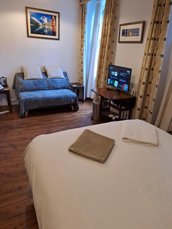 Deluxe Double Room image 1