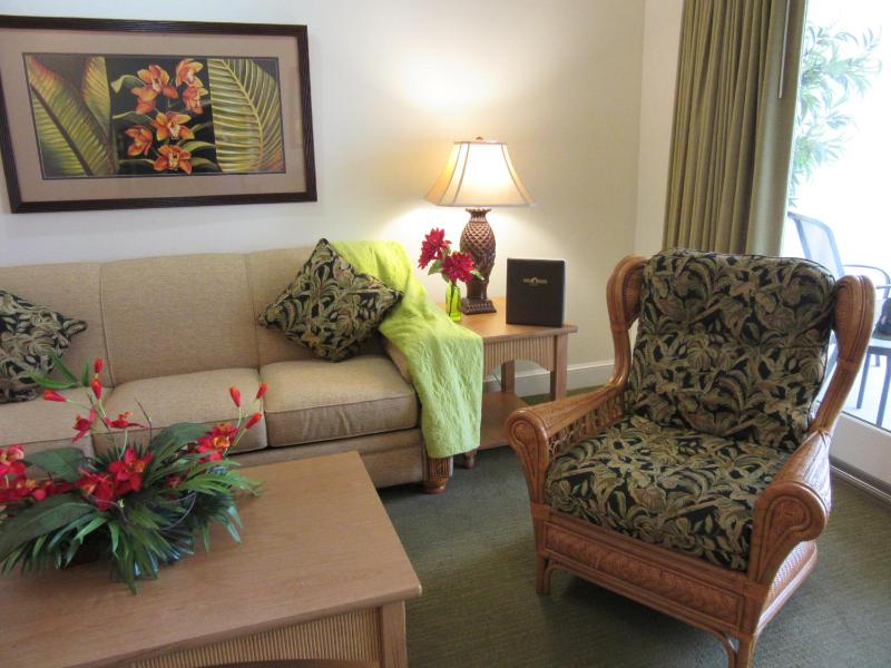 Three-Bedroom Apartment - East image 3