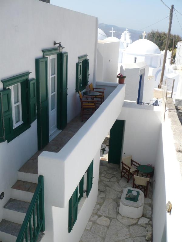 Triple Room with View image 2