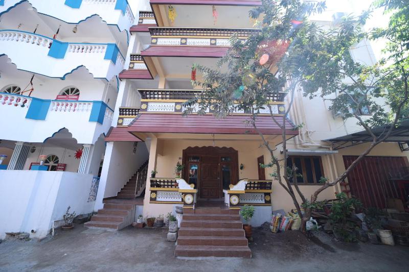 Le Pondy Home Stay - image 1