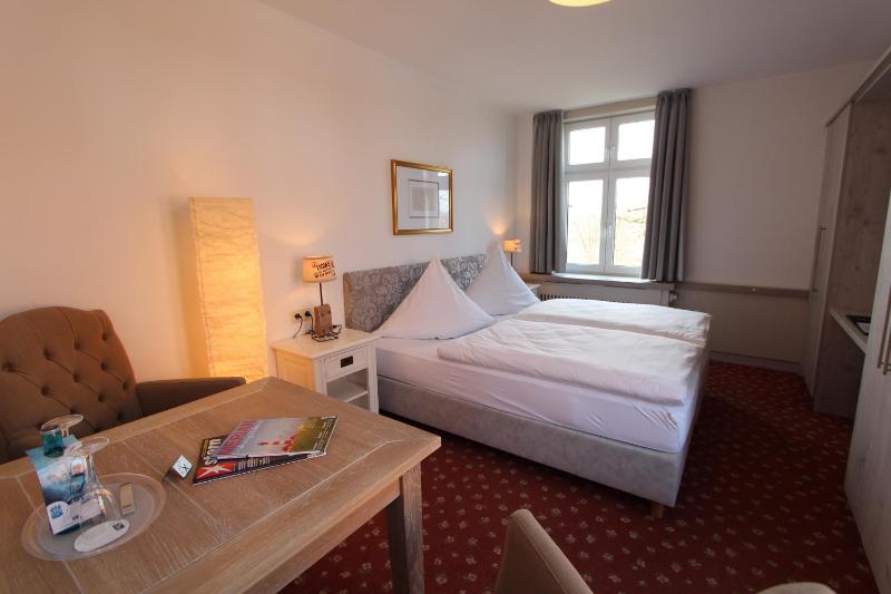 Standard Double Room image 1