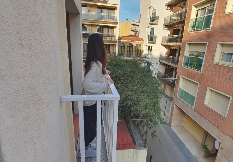 Triple Room with Balcony image 2