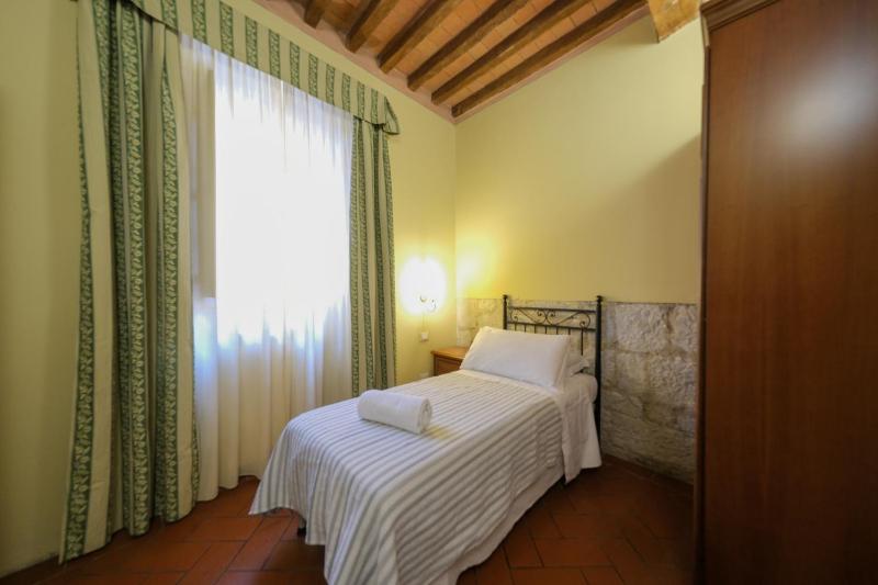 Single Room image 1