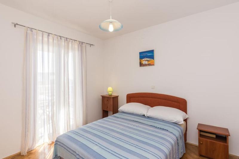 Rogina 1. sea view apartment - image 4