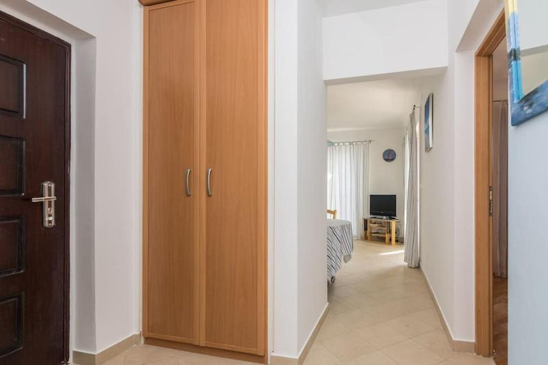 Rogina 1. sea view apartment - image 8