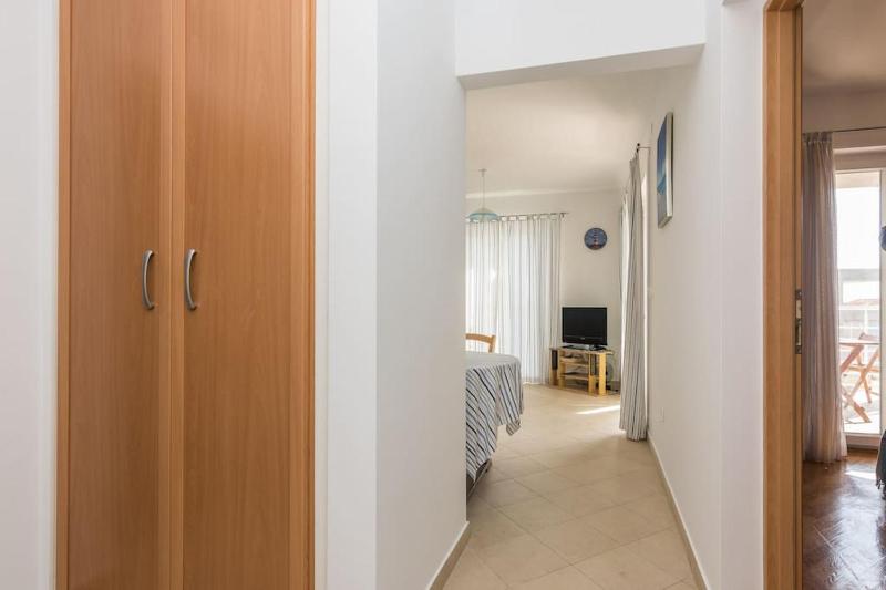 Rogina 1. sea view apartment - image 2