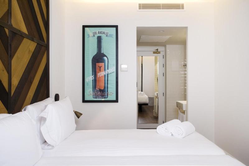 Budget Double or Twin Room image 1