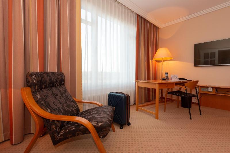 Junior Suite image 2