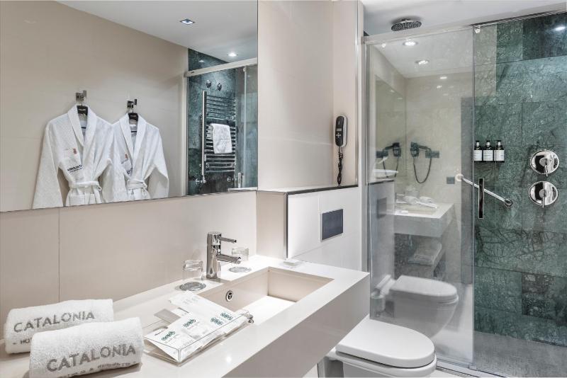 Double or Twin Room image 1