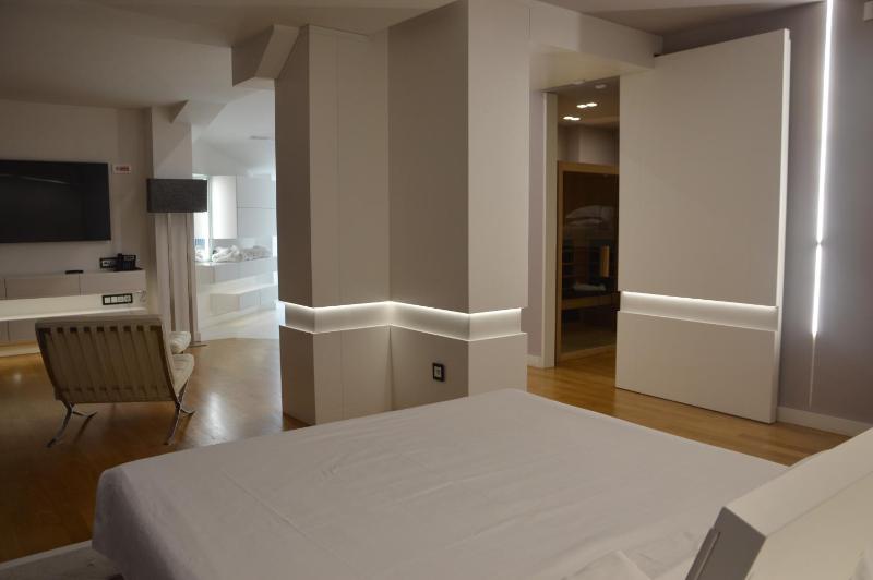 Superior Suite image 4