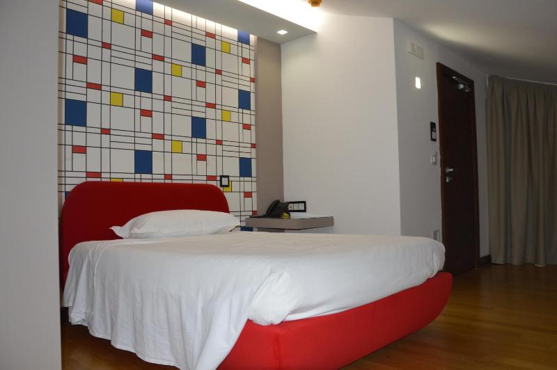 Standard Double or Twin Room image 2