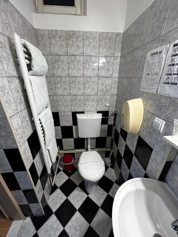 Quadruple Room with Private Bathroom image 2