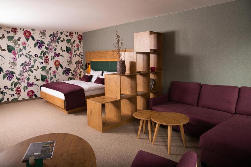 Deluxe Suite image 1