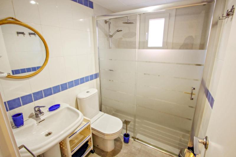 Isabel - modern apartment in the center of Moraira - image 6