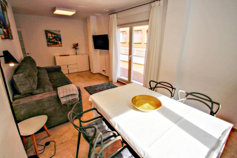 Isabel - modern apartment in the center of Moraira - image 12