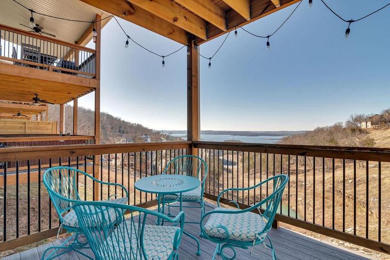 Bird's Eye View at Table Rock Lake $400 Daily Attractions - image 30