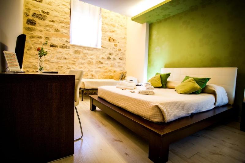 Triple Room image 1