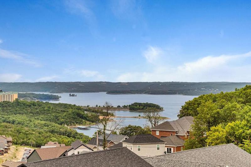 Lochview Lodge - image 7