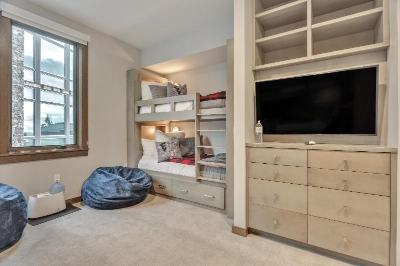 Suite image 3