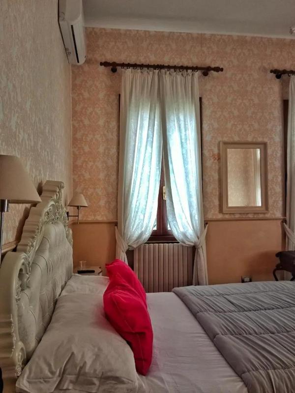 Suite image 1