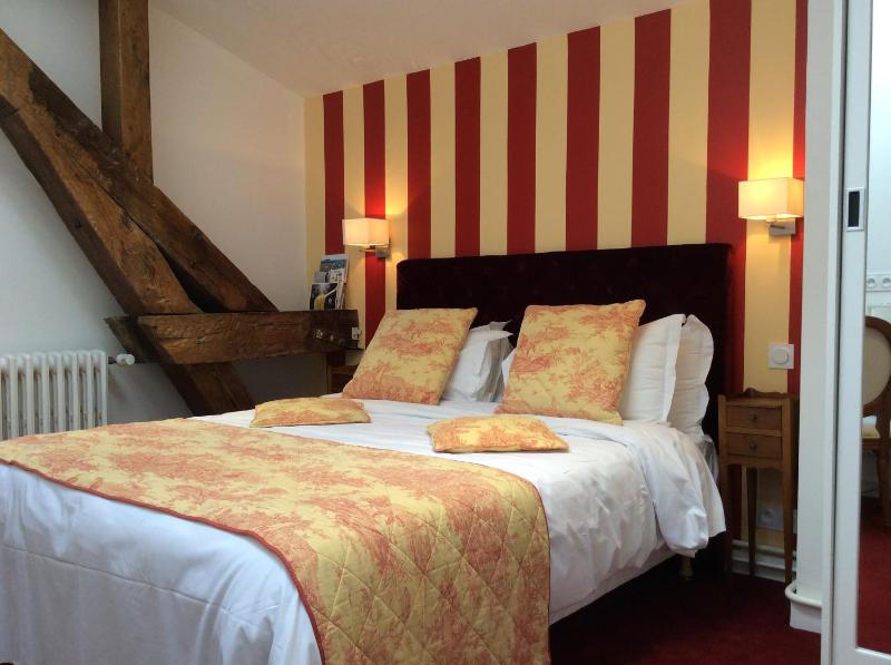 Superior Double Room image 4
