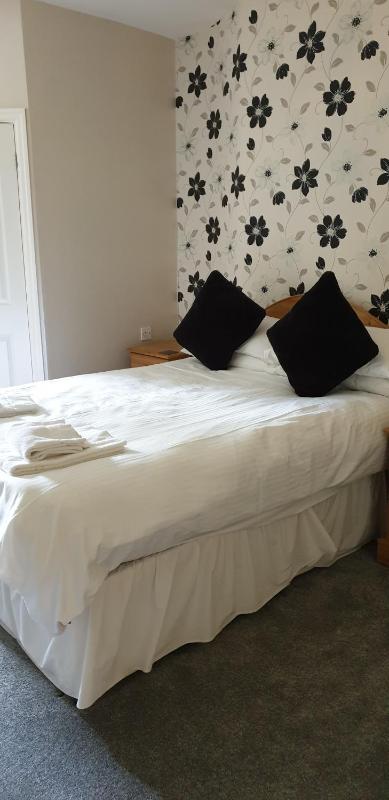 Double Room with Private Bathroom image 3