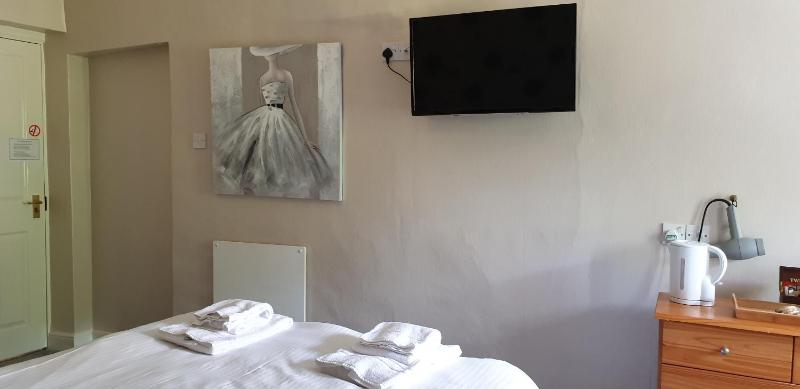 Double Room with Private Bathroom image 4