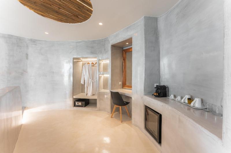 Leon luxury suites - image 3