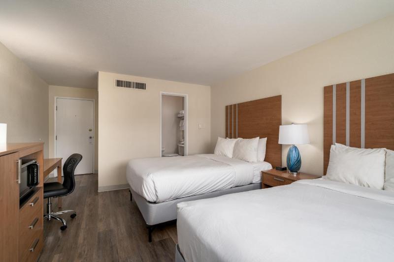 Nevada Flats Hotel - image 28