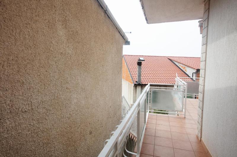 Apartment with Terrace and Sea View image 4