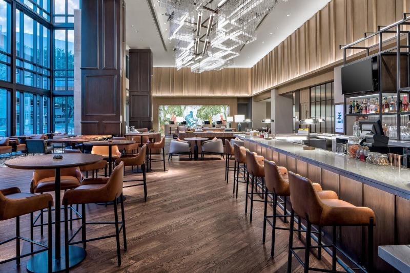 Marriott Dallas Uptown - image 7