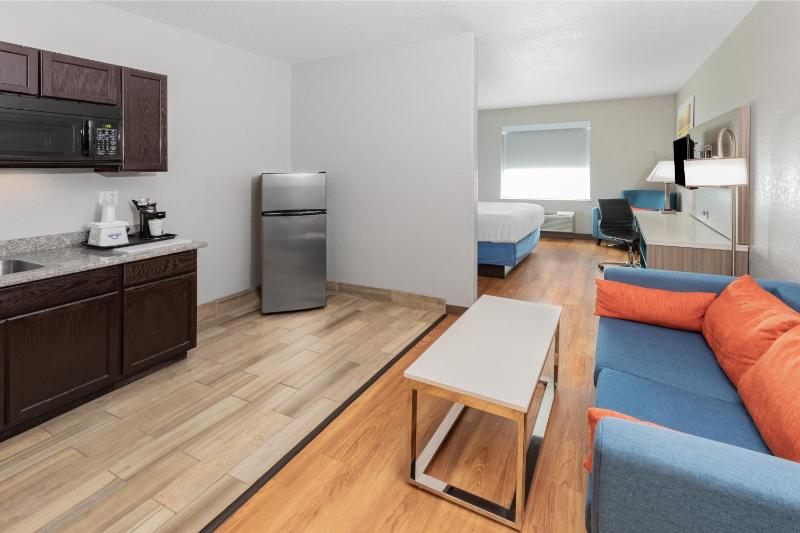 King Studio Suite - Non-Smoking image 3