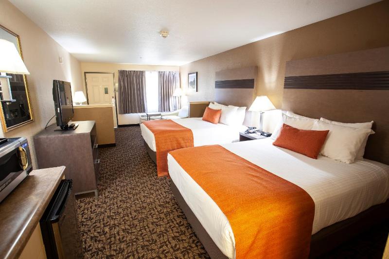 Studio Suite with Two Queen Beds - Non-Smoking image 3