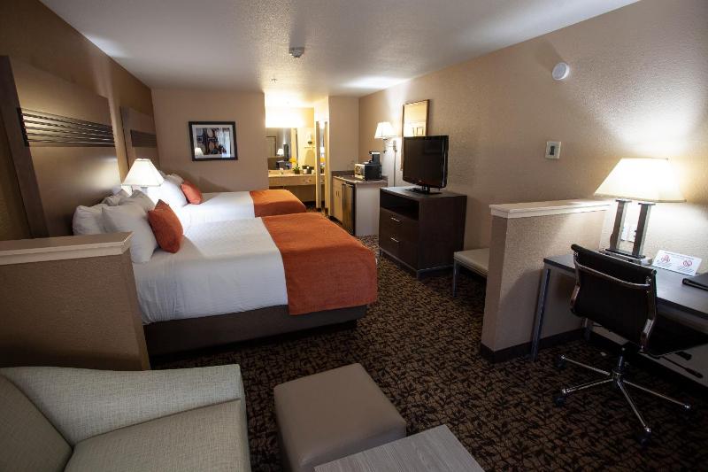 Studio Suite with Two Queen Beds - Non-Smoking image 2