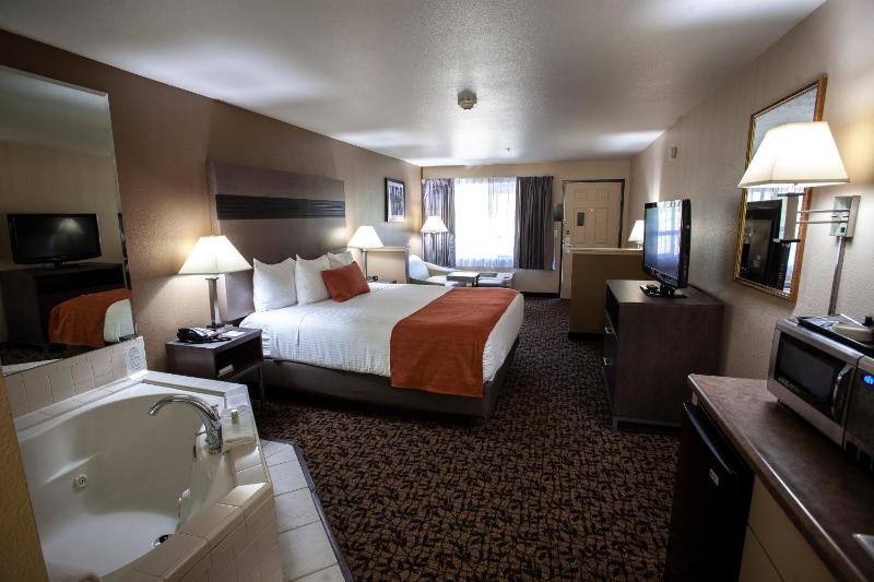 1 King Bed, Suite, Jetted Tub, Non-Smoking image 2