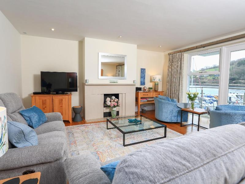 15 Dart Marina - image 4