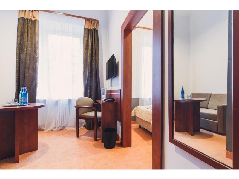 Suite image 3