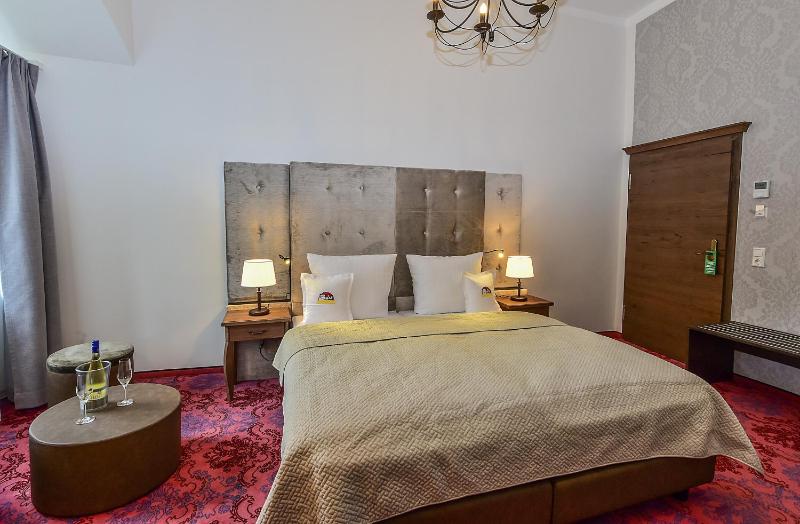 Double Room Modern image 1