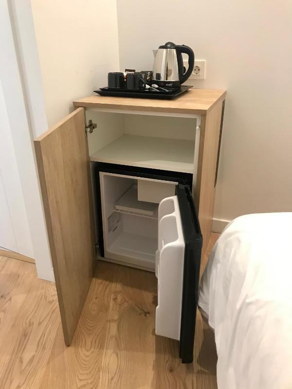 Deluxe Twin Room image 3