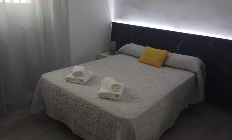 Double Room with Private Bathroom image 2