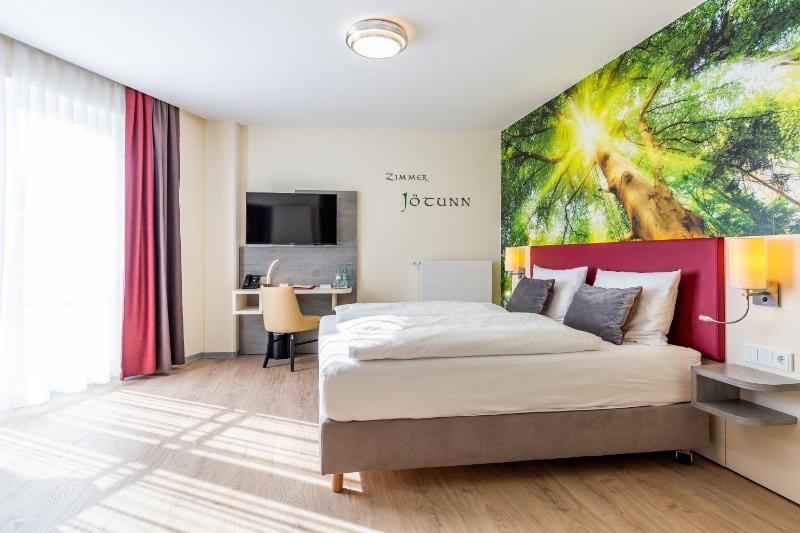Deluxe Double Room image 1