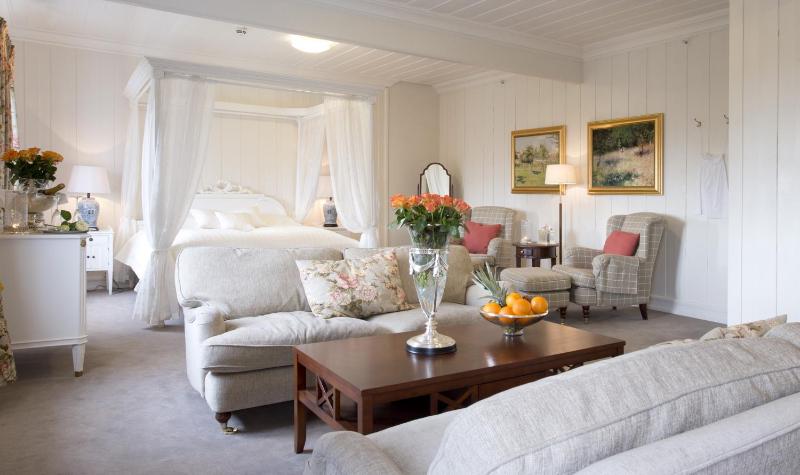Double Room image 1