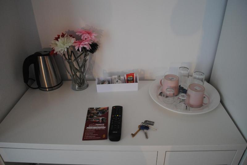 Double Room image 3