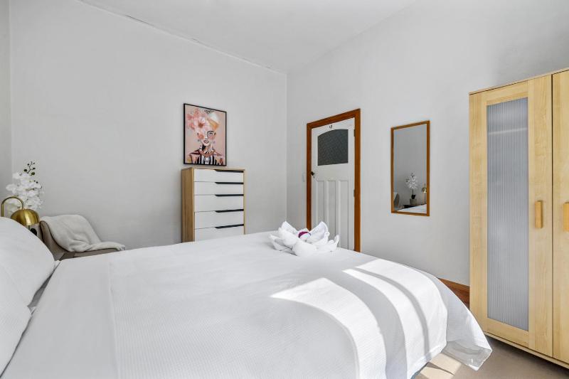 Fendalton Villa - Christchurch Holiday Home - image 18