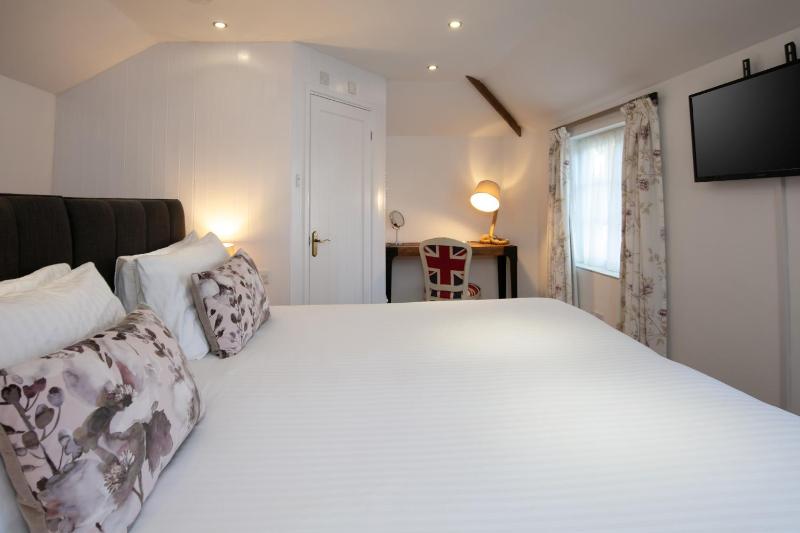  Double Room - Non-Smoking image 1